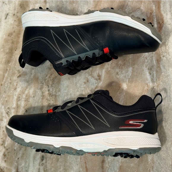 Juniors SKECHERS Go Golf Blaster Golf Shoes- Black/red. Size 6 - Picture 8 of 9